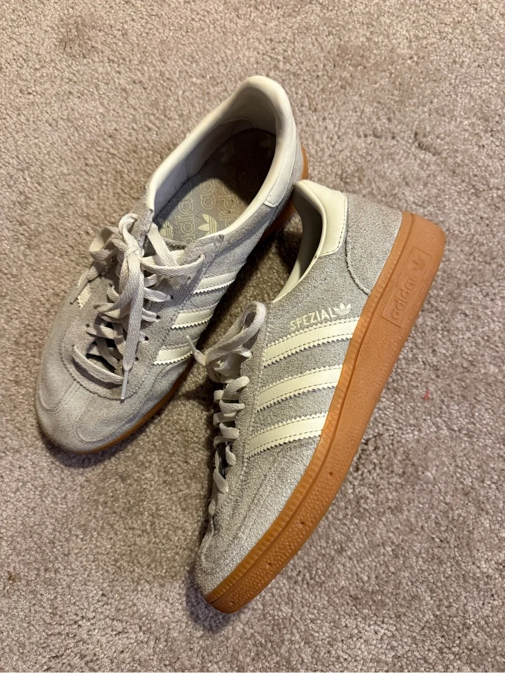 adidas Spezial Suede Sneaker in Light Grey and Gum Size 7